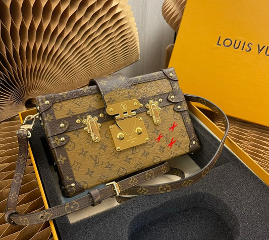 Pronta Entrega – Bolsa Louis Vuitton Petite Malle