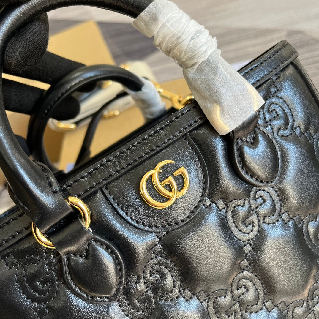 Pronta Entrega – Bolsa Gucci GG matelassê Mini com Alça Superior