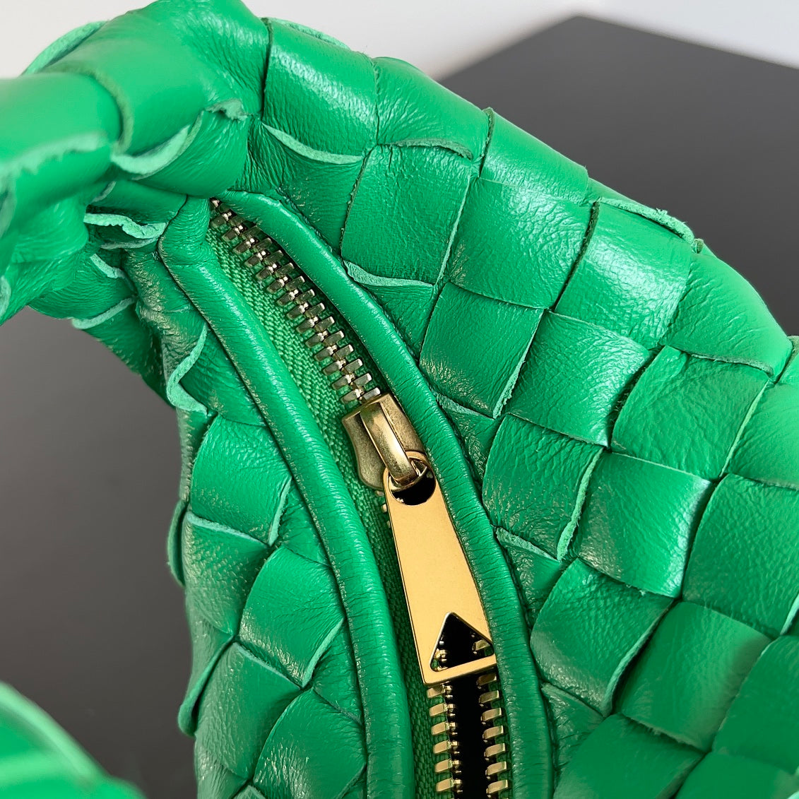 Pronta Entrega – Bolsa Modelo Bottega Veneta