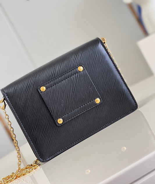 Pronta Entrega – Bolsa Louis Vuitton Twist Belt Chain Pouch