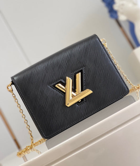 Pronta Entrega – Bolsa Louis Vuitton Twist Belt Chain Pouch
