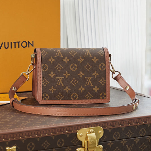 Pronta Entrega – Bolsa Louis Vuitton Dauphine