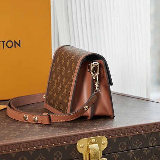 Pronta Entrega – Bolsa Louis Vuitton Dauphine