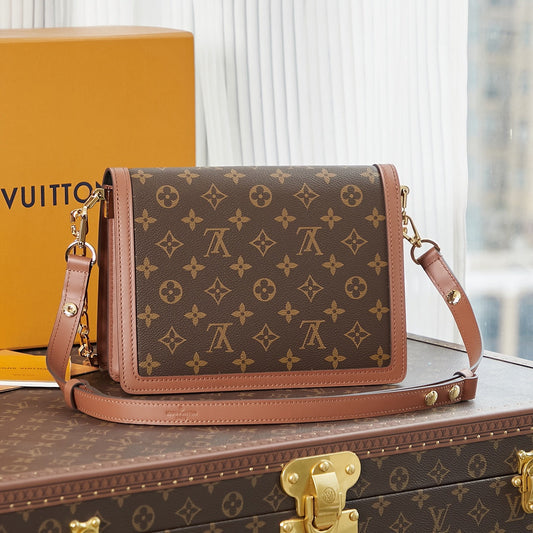Pronta Entrega – Bolsa Louis Vuitton Dauphine