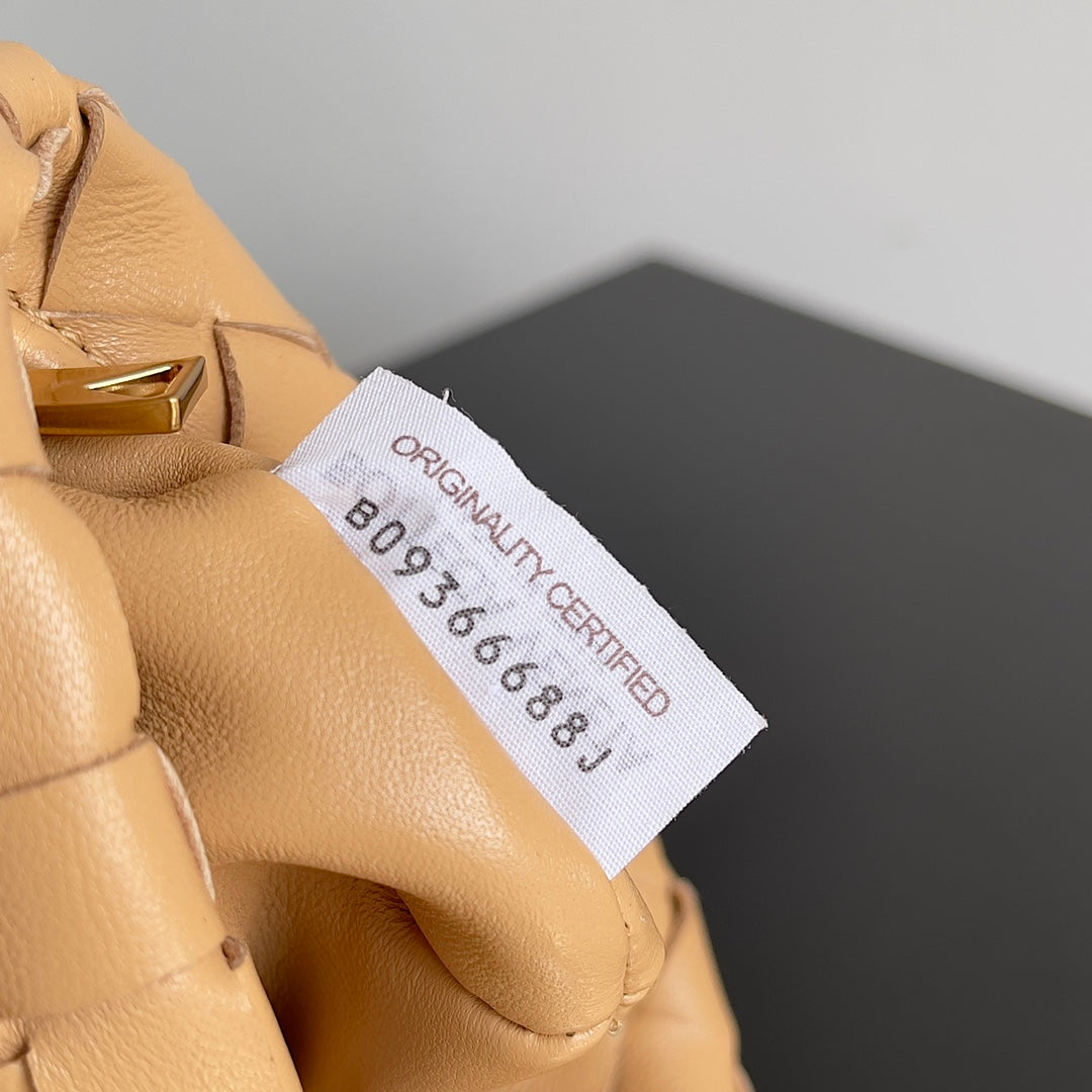 Pronta Entrega – Bolsa Modelo Bottega Veneta