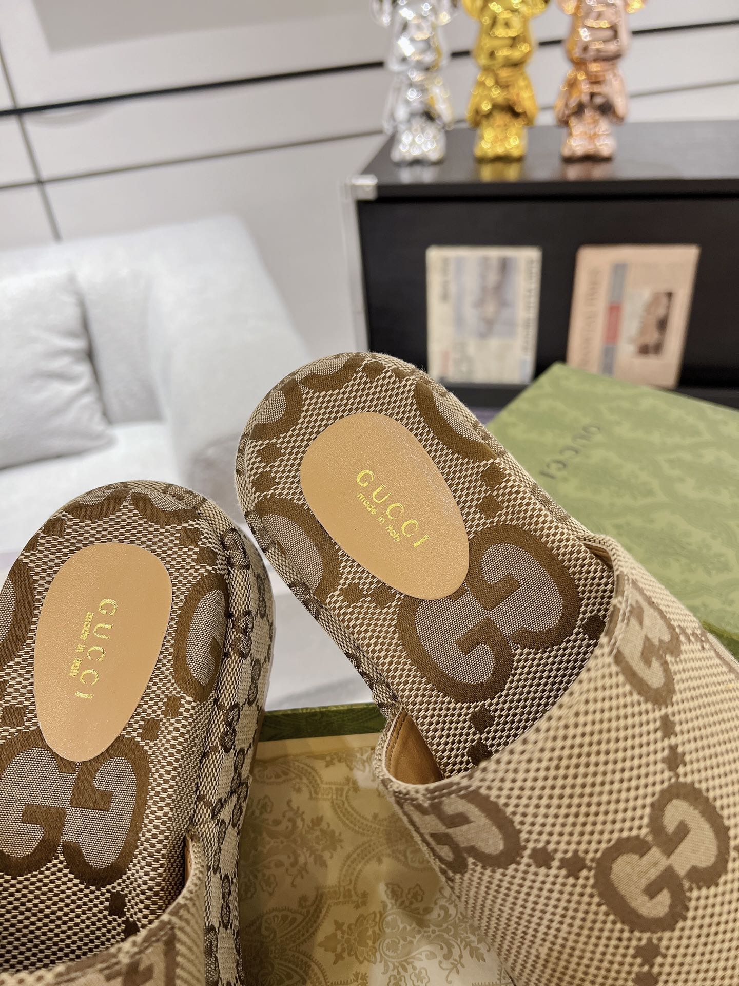 Pronta Entrega – Sandália Gucci Angelina com Plataforma
