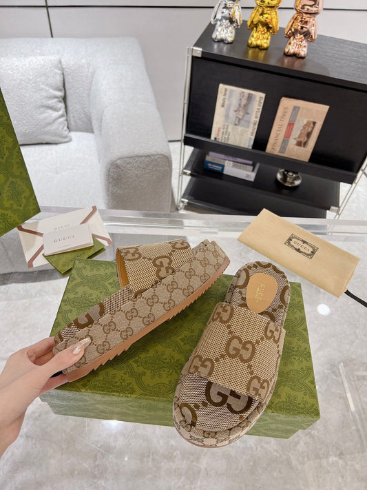 Pronta Entrega – Sandália Gucci Angelina com Plataforma