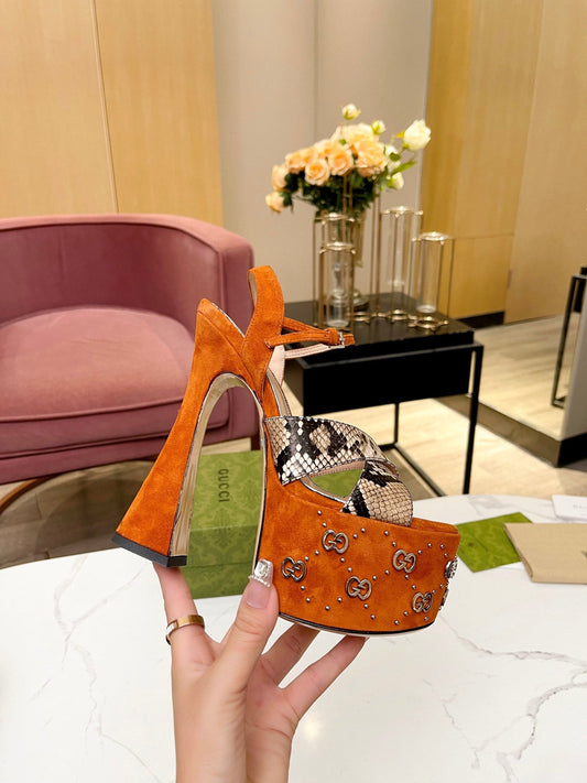 Pronta Entrega – Sandália Gucci Interlocking G Studs