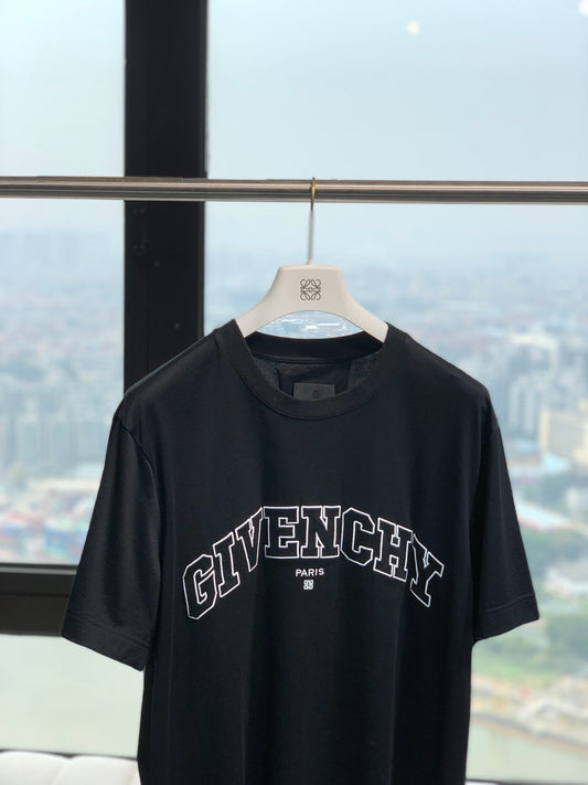 Pronta Entrega – Camiseta Modelo Givenchy College