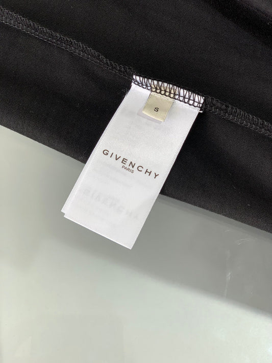 Pronta Entrega – Camiseta Modelo Givenchy College