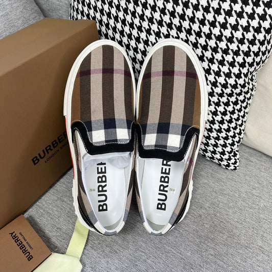 Pronta Entrega – Sneaker Modelo Burberry