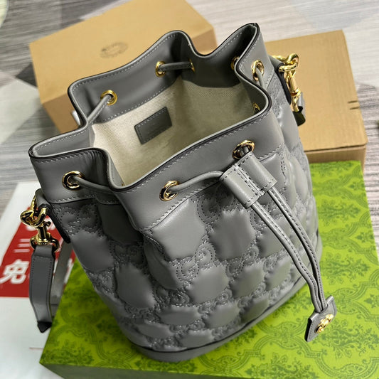 Pronta Entrega – Bolsa Gucci Bucket GG Matelassê