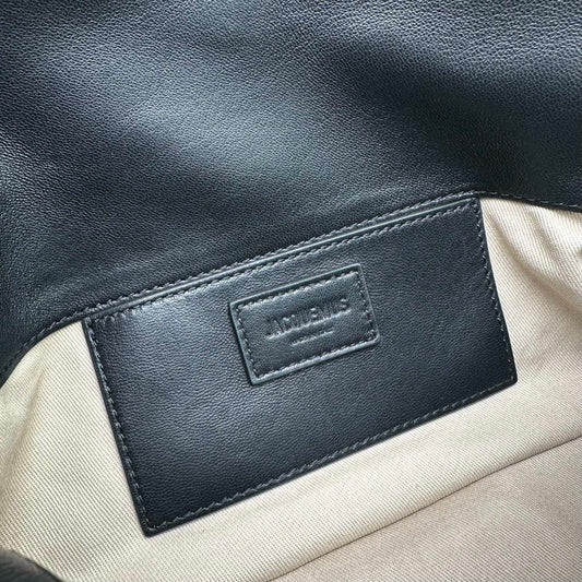 Pronta Entrega – Bolsa Modelo Jacquemus Le Bambimou Acolchoada