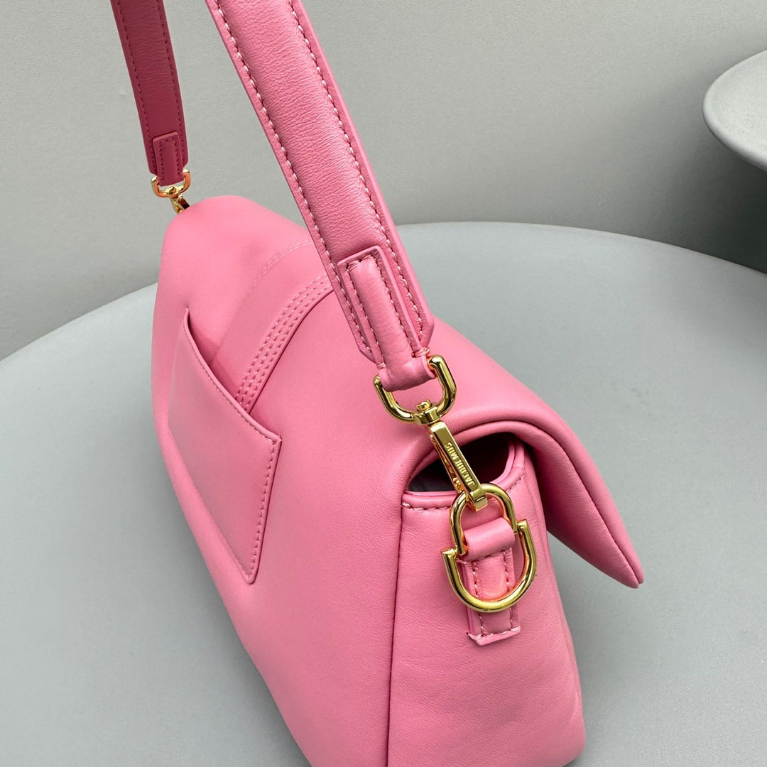 Pronta Entrega – Bolsa Modelo Jacquemus Le Bambimou Acolchoada
