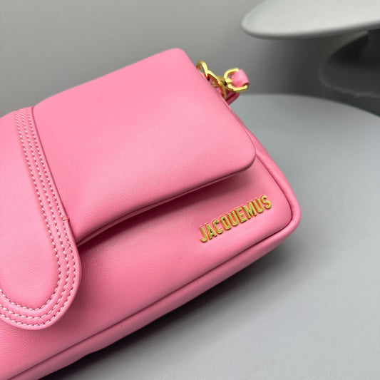 Pronta Entrega – Bolsa Modelo Jacquemus Le Bambimou Acolchoada