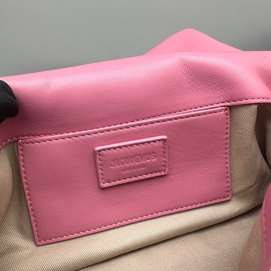 Pronta Entrega – Bolsa Modelo Jacquemus Le Bambimou Acolchoada
