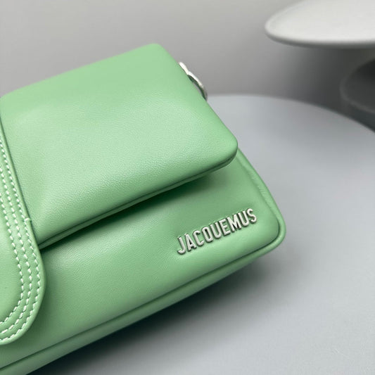 Pronta Entrega – Bolsa Modelo Jacquemus Le Bambimou Acolchoada