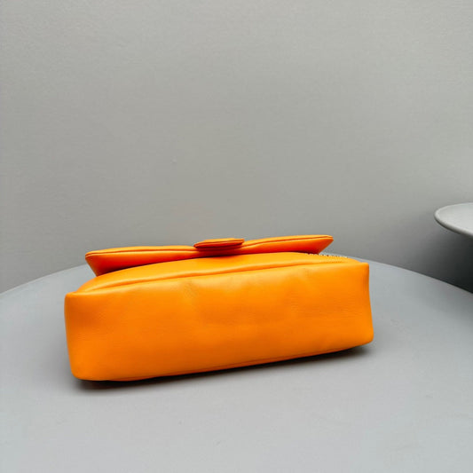 Pronta Entrega – Bolsa Modelo Jacquemus Le Bambimou Acolchoada