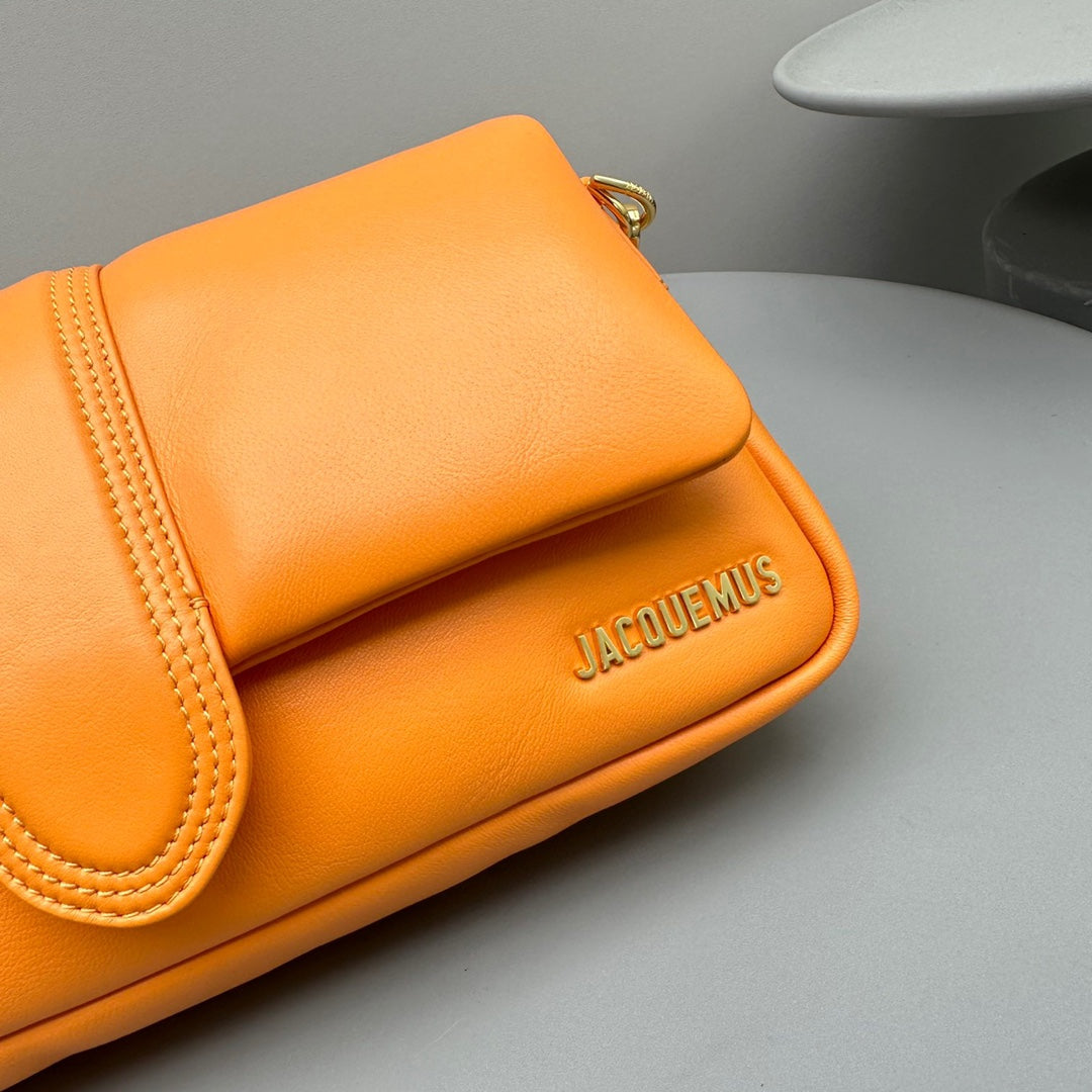 Pronta Entrega – Bolsa Modelo Jacquemus Le Bambimou Acolchoada