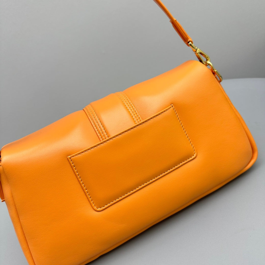 Pronta Entrega – Bolsa Modelo Jacquemus Le Bambimou Acolchoada