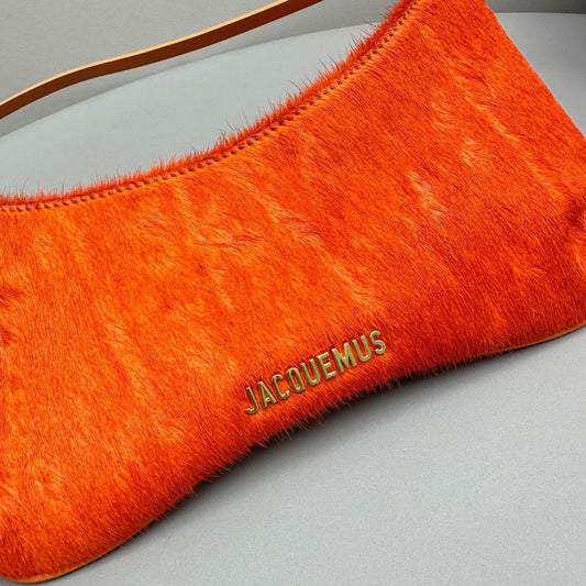 Pronta Entrega – Bolsa Modelo Jacquemus Le Bisou