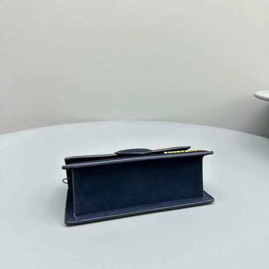 Pronta Entrega – Bolsa Modelo Jacquemus Tote Le Bambino Nobuck