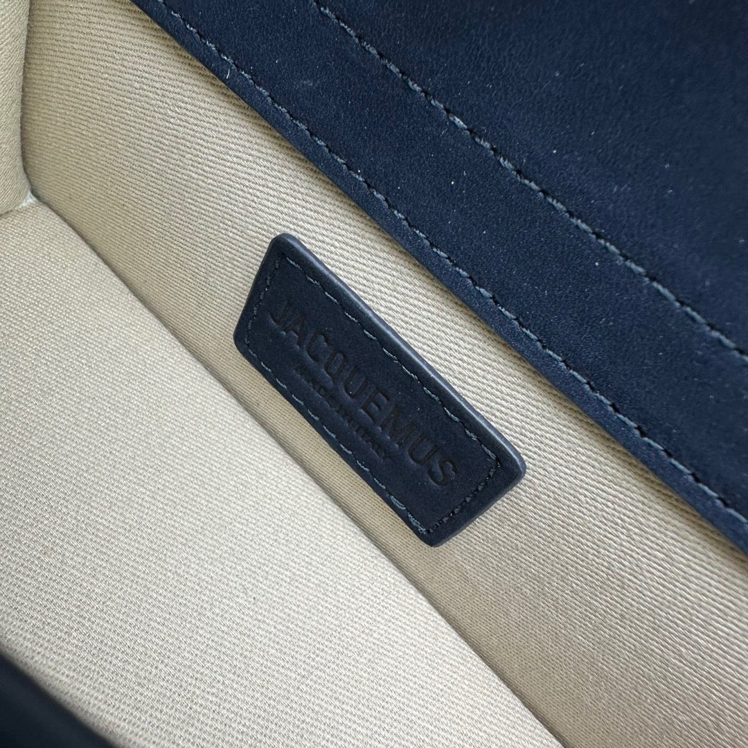 Pronta Entrega – Bolsa Modelo Jacquemus Tote Le Bambino Nobuck