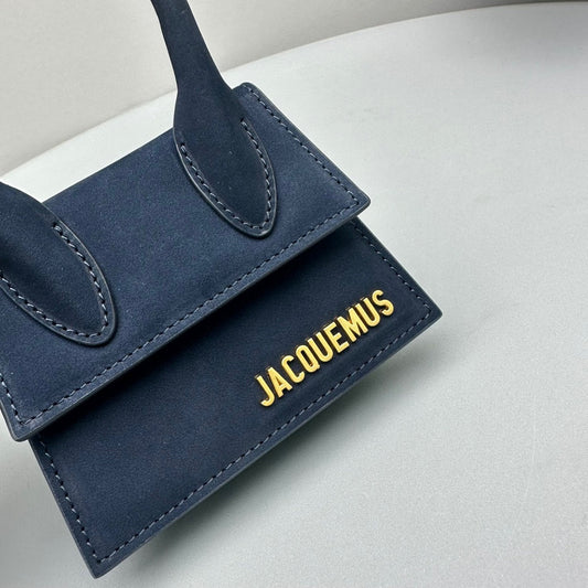 Pronta Entrega – Bolsa Modelo Jacquemus Le Chiquito Nobuck