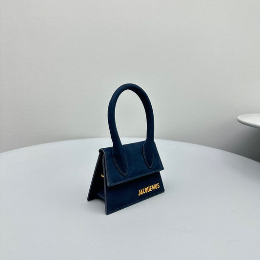Pronta Entrega – Bolsa Modelo Jacquemus Le Chiquito Nobuck