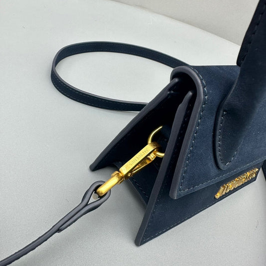 Pronta Entrega – Bolsa Modelo Jacquemus Le Chiquito Nobuck