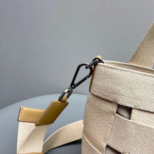 Pronta Entrega – Bolsa Modelo Jacquemus Le seau Gros Grain