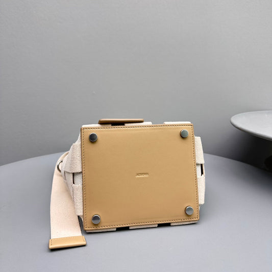 Pronta Entrega – Bolsa Modelo Jacquemus Le seau Gros Grain