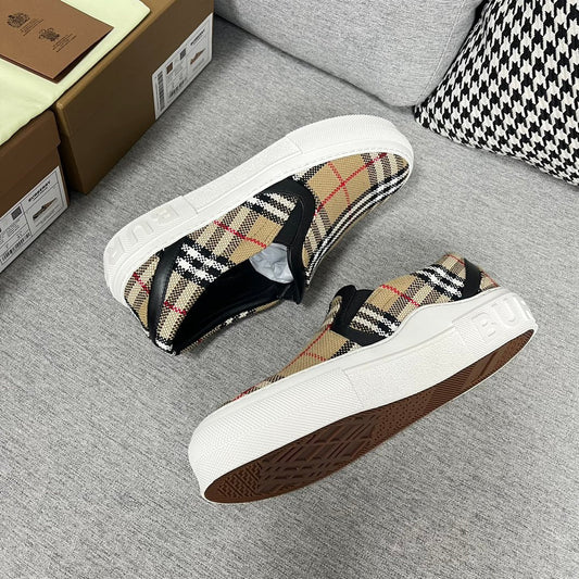 Pronta Entrega – Sneaker Modelo Burberry