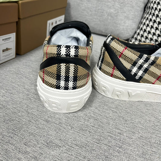 Pronta Entrega – Sneaker Modelo Burberry
