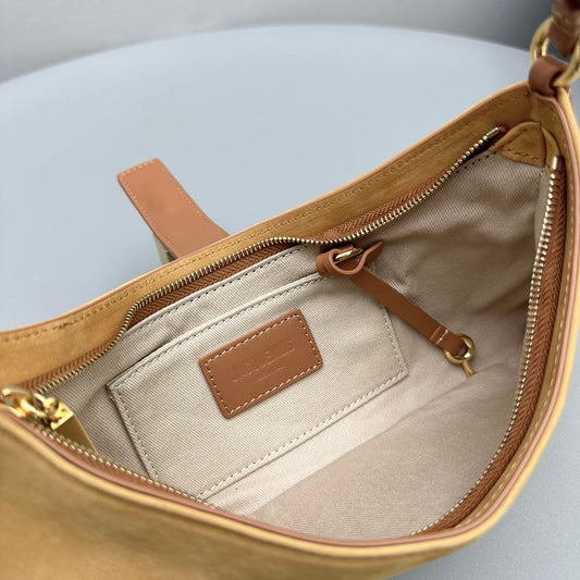 Pronta Entrega – Bolsa Modelo Jacquemus Le Bisou Cadenas de Camurça