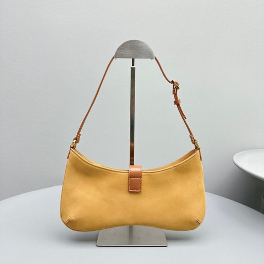 Pronta Entrega – Bolsa Modelo Jacquemus Le Bisou Cadenas de Camurça