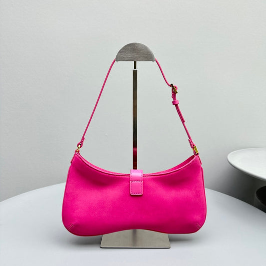 Pronta Entrega – Bolsa Modelo Jacquemus Le Bisou Cadenas de Camurça