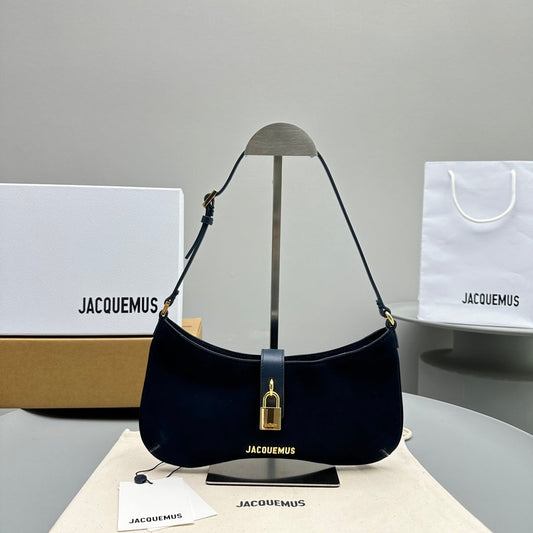 Pronta Entrega – Bolsa Modelo Jacquemus Le Bisou Cadenas de Camurça