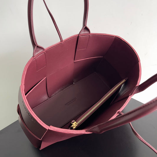 Pronta Entrega – PRONTA-ENTREGA – Bolsa Modelo Bottega Arco