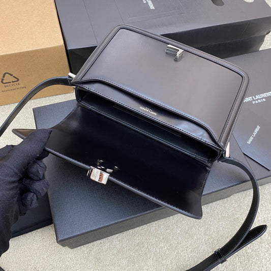 Pronta Entrega – Bolsa Modelo Yves Saint Laurent  São Loureiro Couro com Logotipo