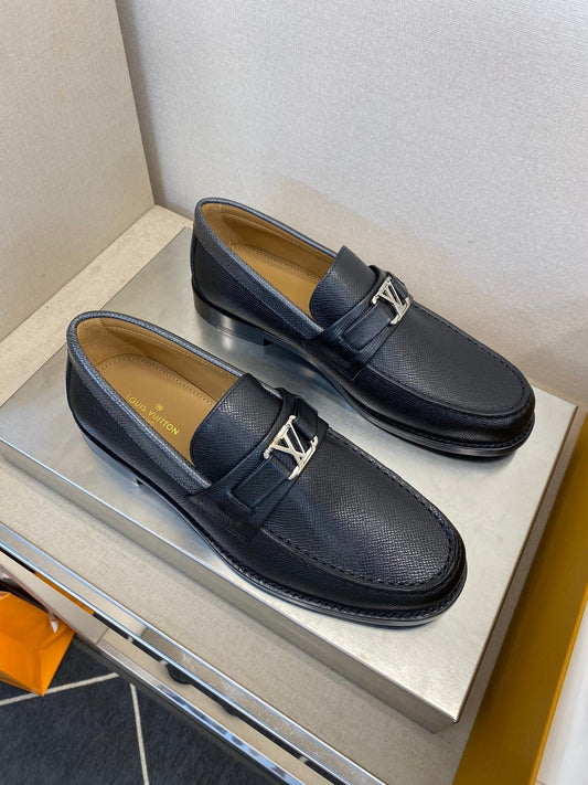 Pronta Entrega – Sapato Modelo LV