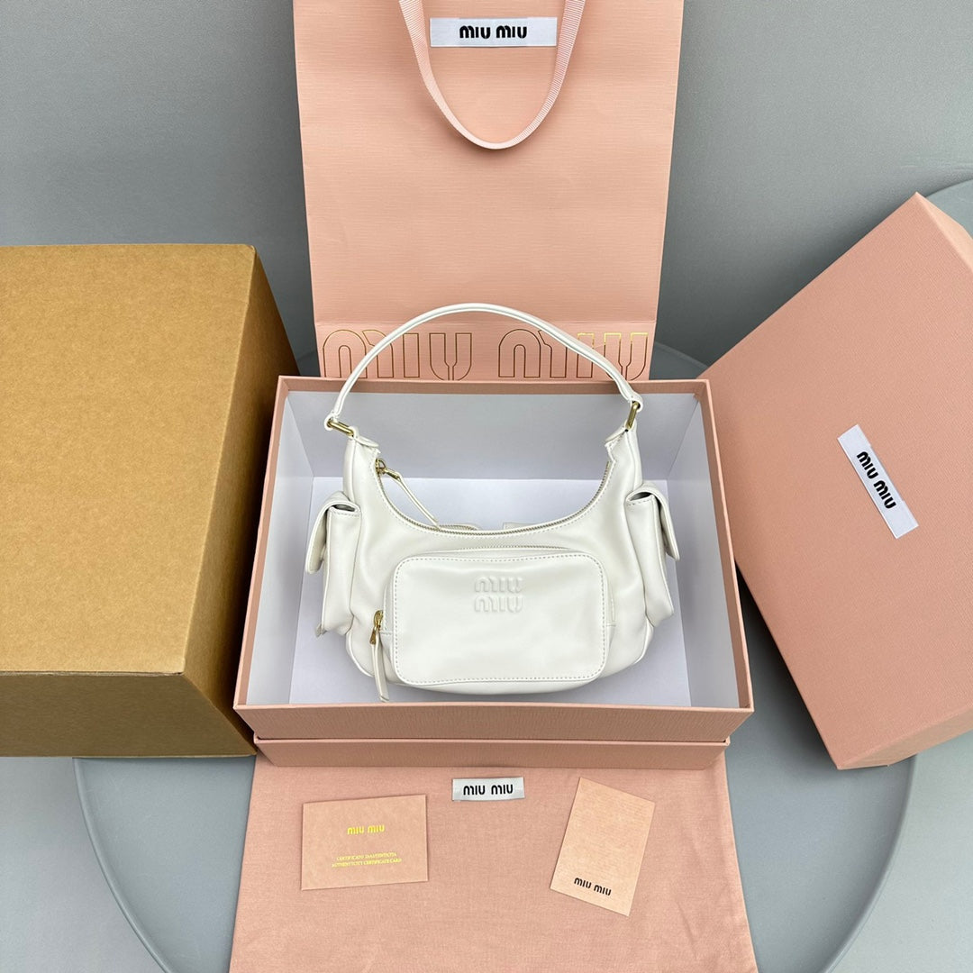 Pronta Entrega – Bolsa Miu Miu Pocket em Couro Napa