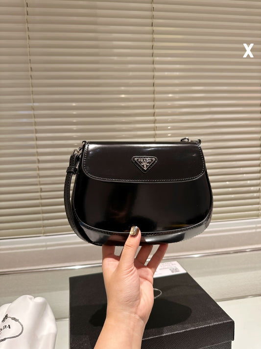 Pronta Entrega – Bolsa Modelo Prada de Ombro Cleo