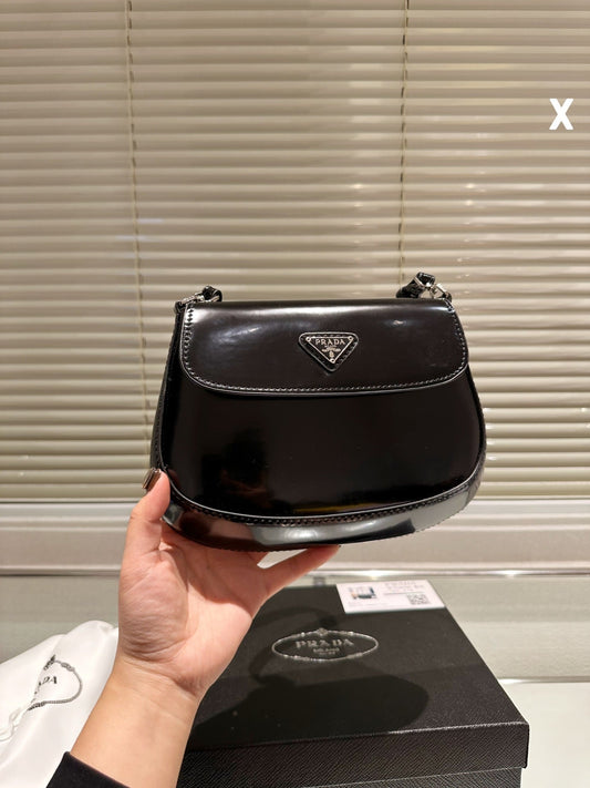Pronta Entrega – Bolsa Modelo Prada de Ombro Cleo
