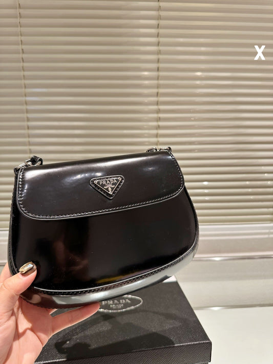 Pronta Entrega – Bolsa Modelo Prada de Ombro Cleo
