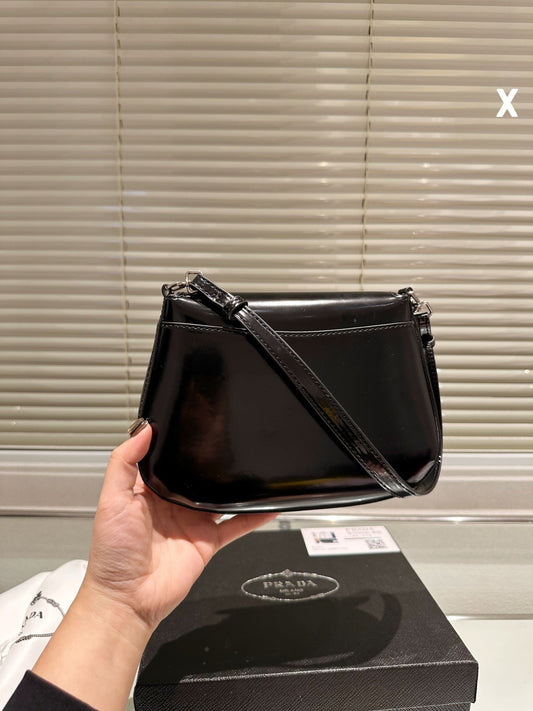 Pronta Entrega – Bolsa Modelo Prada de Ombro Cleo