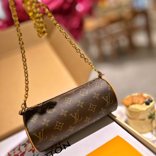 Pronta Entrega – Bolsa Modelo Louis Vuitton Baguete Papillon LV