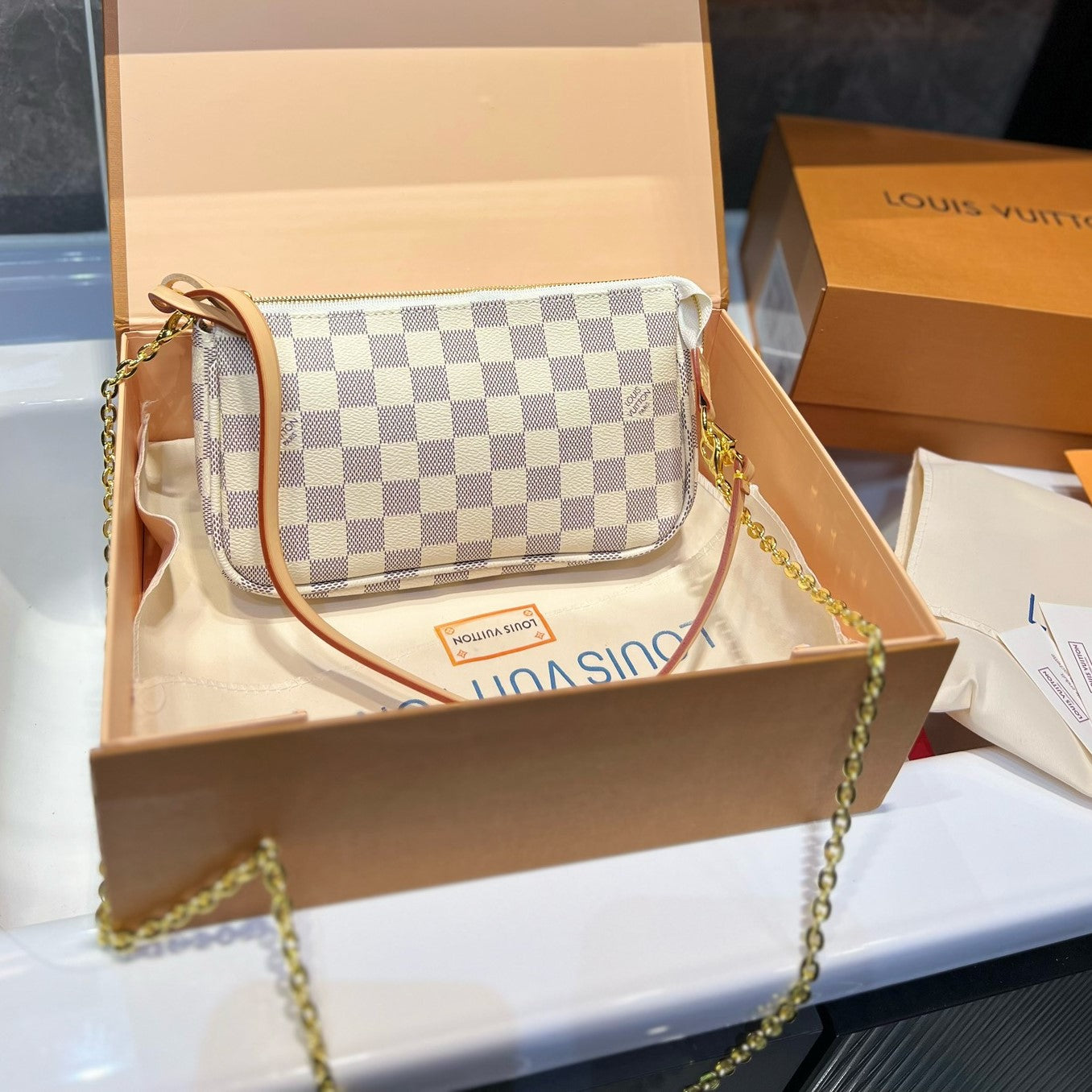 Pronta Entrega – Bolsa Modelo Louis Vuitton Favorite Damier