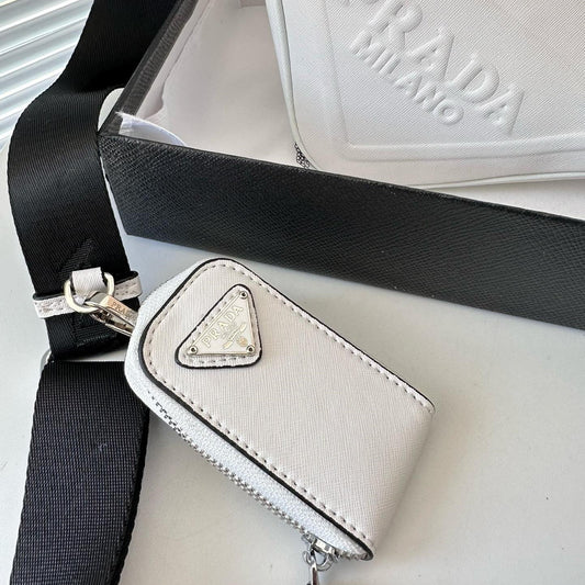 Pronta Entrega – Bolsa Modelo Prada Tiracolo com Placa de Logo
