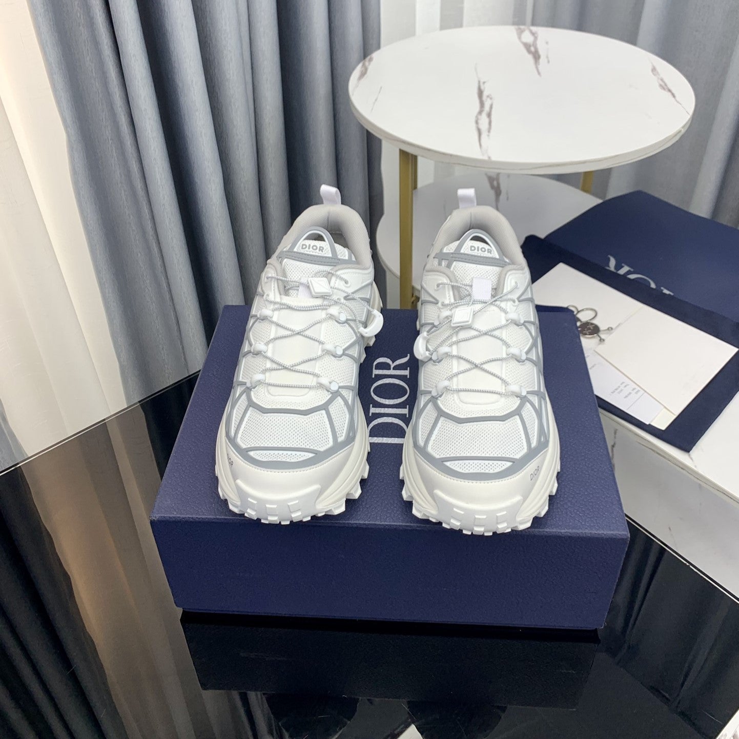 Pronta Entrega – Tênis Modelo Dior
